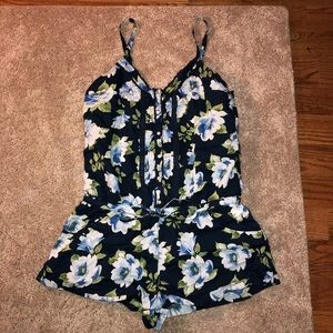 GILLY HICKS ROMPER NWOT